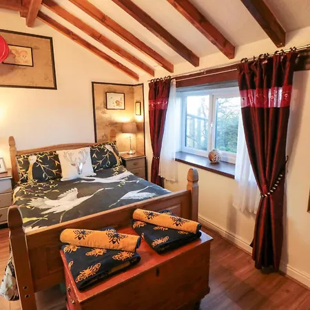 The Old Mill * Γουίτμπι